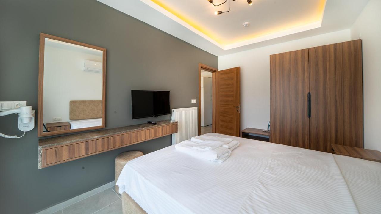 Midpoint Suites Fethiye Exterior photo